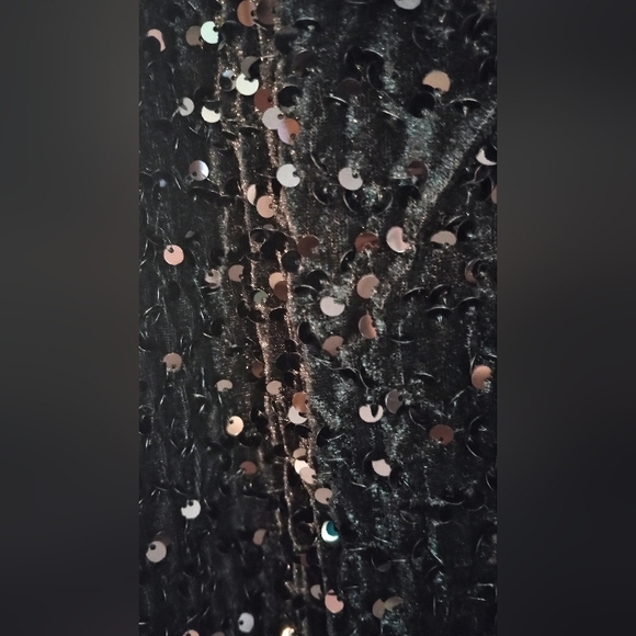 LAST CHANCE SALE Black Shein Icon Dress - Picture 6 of 14